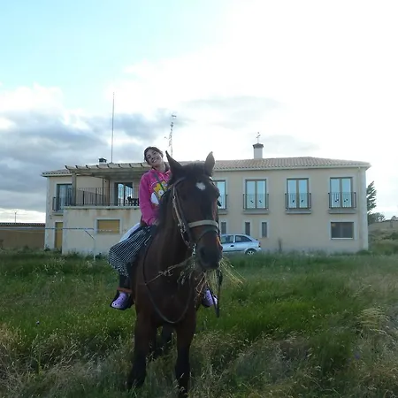 莫拉蒂诺斯旅馆