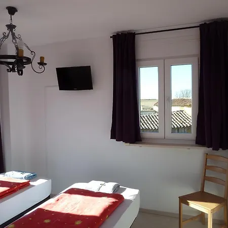 莫拉蒂诺斯旅馆