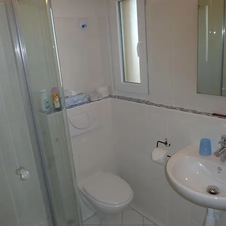 Hotel Hostal Moratinos 2*