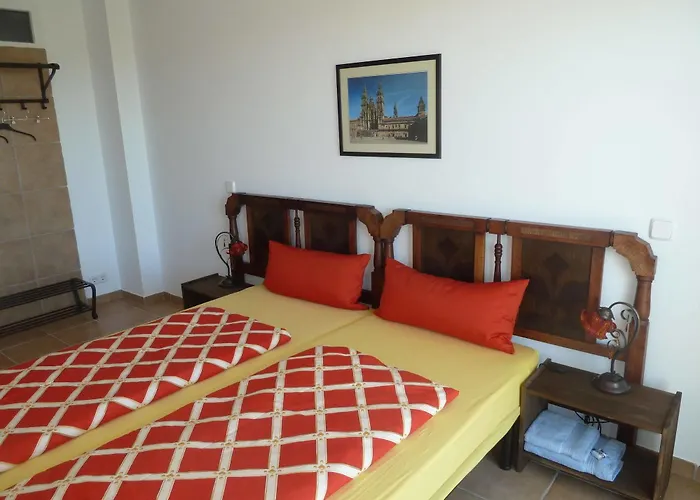 호텔 Hostal Moratinos